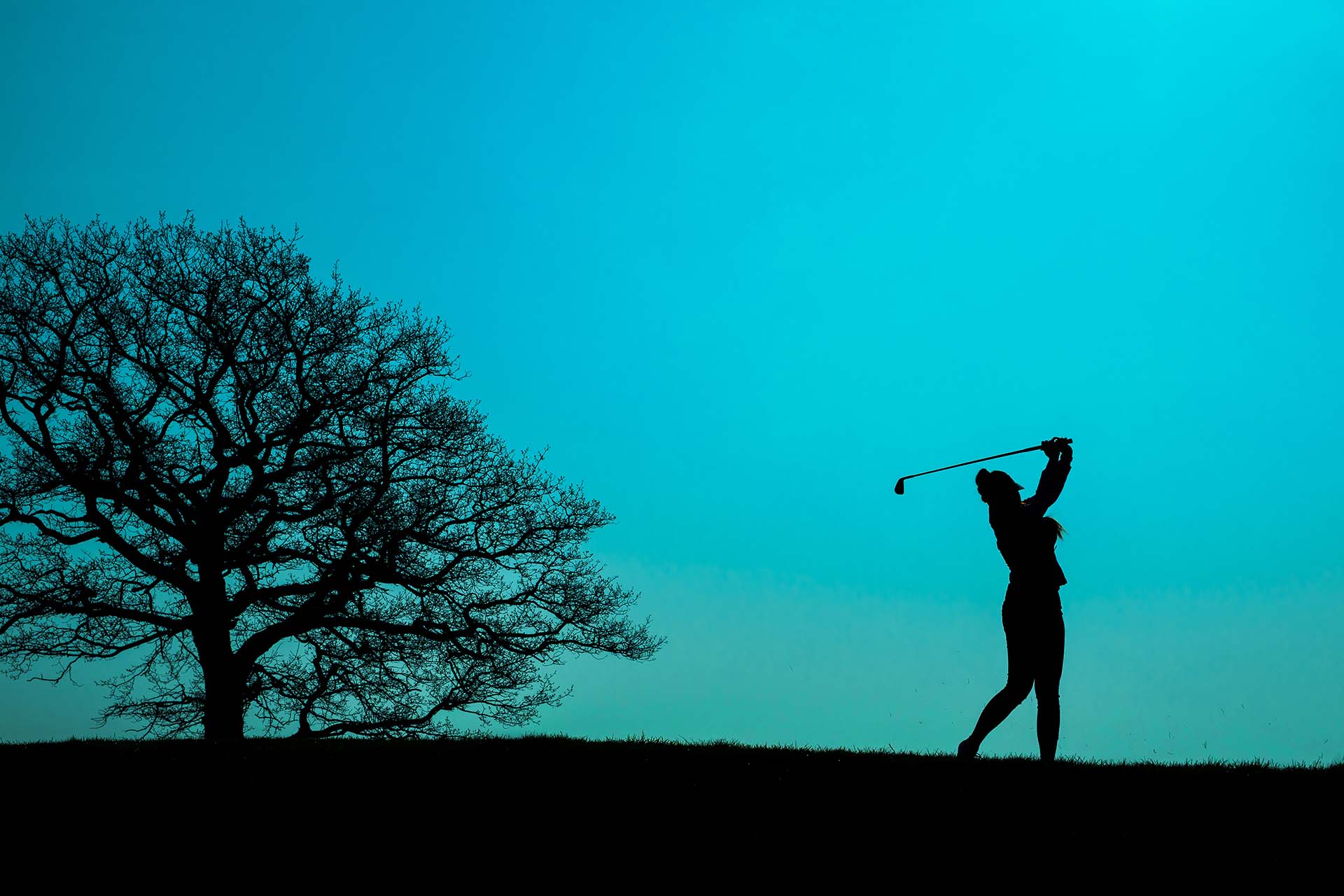 Golfistka v noci Golf Beroun